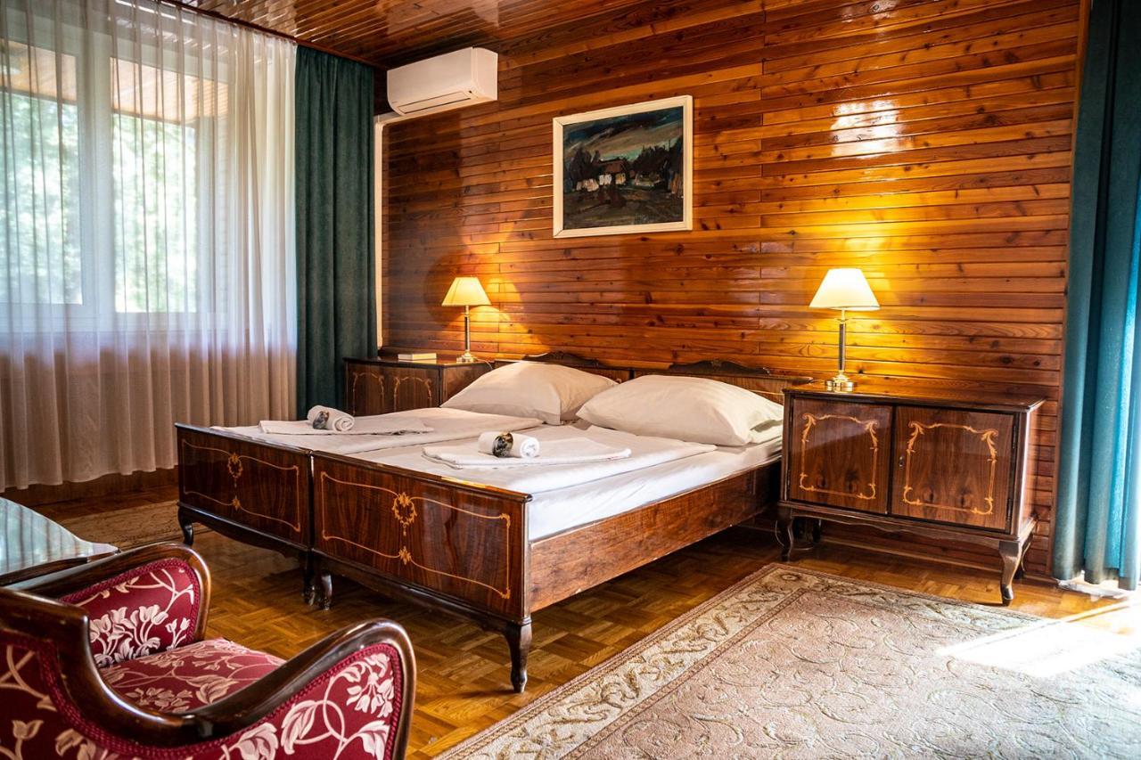 Ózoon Hotel Nyíregyháza Exterior foto